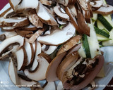 Foto del paso 1 de la receta: Udon con verduras, tortilla y secreto adobado