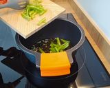 Foto del paso 1 de la receta: Sopa de tomate con rape y langostino