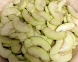 A picture of step 6 of Autumn Apple Pie.