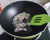 Foto langkah ke 2 dari resep Tumis Waluh Muda.