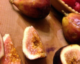 A picture of step 8 of Raspberry and fig custard tart.