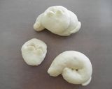 A picture of step 5 of Kitty Cat Rolls (All Curled Up!).