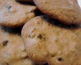 A picture of step 17 of Twix Caramel Chocolate Chip Cookies.