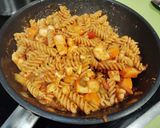 Foto del paso 1 de la receta: Ensalada de pasta de lentejas con salmón al natural