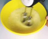 A picture of step 2 of Chocolate sponge.