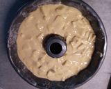 Foto del passaggio 6 della ricetta Ciambella alle mele e yogurt