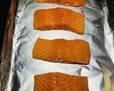 A picture of step 2 of Broiled Salmon 🍣.