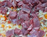 Foto del paso 2 de la receta: Cazuela de lomo, habas y aromáticas de la quinta. (Ragú)
