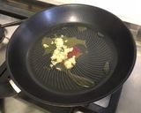 Une image de l'étape 4 de Fleurettes de chou romanesco au bouillon de poisson et estragon.