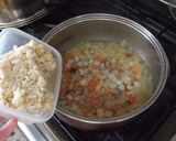 A picture of step 3 of Macrobiotic Recipe: Brown Rice Gruel with lots of Veggies.