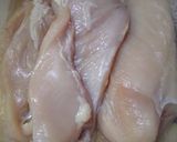 Foto langkah ke 1 dari resep Soup Ayam Sosis.