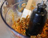 A picture of step 2 of Buffalo Chicken Lettuce Wraps with Ranch Carrot Relish.