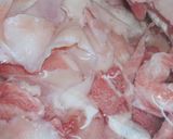 A picture of step 2 of Preparing Meltingly Soft and Tender Beef Tendon.