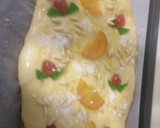 Foto del paso 10 de la receta: Coca de brioche con piñones