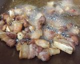 รูปขั้นตอนการทำที่ 2 ของ หมูสามชั้นทอดน้ำปลาทรงเครื่อง