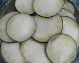 Foto del paso 1 de la receta: Berenjena marinada a la plancha
