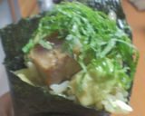 A picture of step 6 of Sweet Chirashi Sushi with Skipjack Tuna (Bonito) and Avocado.