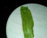 A picture of step 4 of Leaf shaped mathri.