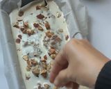 Gambar langkah 17 resipi Kek Beetroot Madu Coklat.