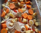 Foto del paso 3 de la receta: Muslos de pollo con vegetales