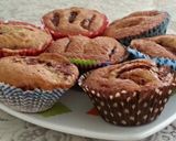 A picture of step 7 of Cakes - Muffins with apple cinnamon and walnuts.