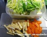 A picture of step 1 of Simmered Aburaage and Chinese Cabbage.
