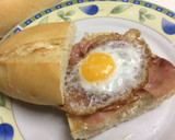 Foto del paso 3 de la receta: Montadito de huevo de codorniz con jamón 🍳🐖