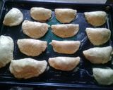 A picture of step 4 of Pies with wors.