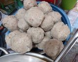 Foto langkah ke 11 dari resep Bakso tusuk(cilok) sukabumi.