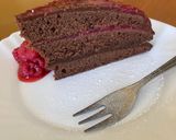 Gluténmentes csoki-málna torta recept fázis 4 fotója