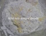 Foto langkah ke 4 dari resep Kelapa & Choco Chips Kukis (step by step).