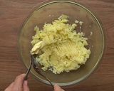 Foto del paso 1 de la receta: Bolitas de arroz con papas rellenas de queso