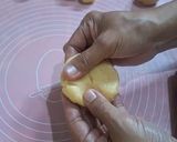 Foto langkah ke 5 dari resep Bolen Pisang Coklat.