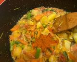 A picture of step 5 of Vegetable rice.