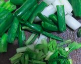 Foto langkah ke 4 dari resep 378. Sup Kimlo Kembang Tahu Simpel.