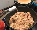 Foto del paso 2 de la receta: Pollo encebollado con tomate