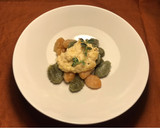 Foto del paso 5 de la receta: Gnocchi de espinacas y de tomate con salsa de quesos