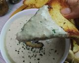 Gambar langkah 8 resipi Creamy Mushroom Soup With Garlic Bread.