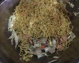 Foto langkah ke 3 dari resep Mie Goreng Kecap.