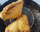 A picture of step 6 of Bread Pakoda.