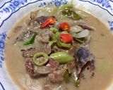 รูปขั้นตอนการทำที่ 2 ของ หมู/เนื้อแดดเดียวต้มกะทิ