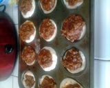 A picture of step 4 of Manwich muffins.