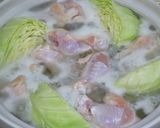 A picture of step 3 of Pot Cabbage and Chicken Wing Tips Soup.