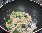 A picture of step 3 of Karnataka Style Carrot Palya.