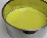 A picture of step 1 of Easy! Strawberry Mousse Cake.