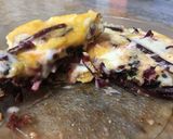 Foto del paso 3 de la receta: Mini tortilla con pencas de remolacha y queso