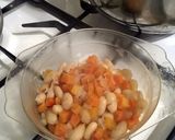 A picture of step 4 of Vickys Pesto, Spinach & Bean Soup, GF DF EF SF NF.
