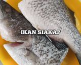 Gambar langkah 1 resipi Siakap Masak Lemak Putih.