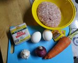 A picture of step 1 of Homemade porkshomai.