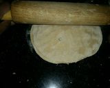 A picture of step 6 of Aaloo kay parathay.